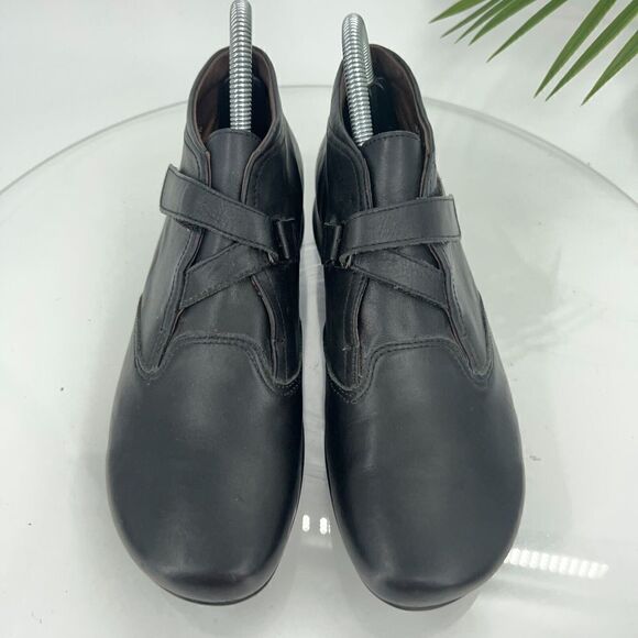 Wolky Bia Chelsea Ankle Boots Women's 39 8 Black Leather Booties Wedge - Picture 4 of 14